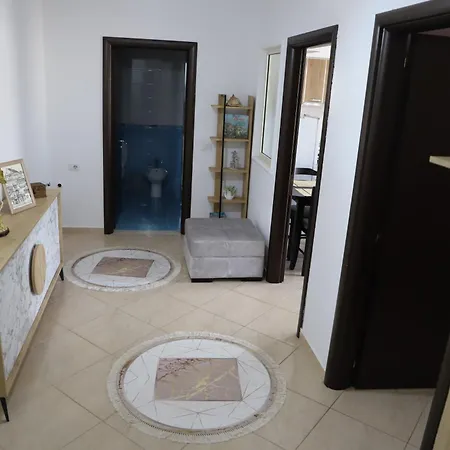 Апартаменты Contemporary & Cozy